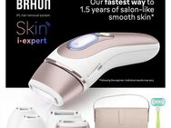 Braun IPL-Haarentferner Smart Skin i·expert PL7387, 4 Aufsätze für Gesicht & Körper, Venus Rasierer & Aufbewahrungsbox