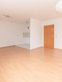 MIET ME // Lichtdurchflutete 2-Raum-Wohnung mit Balkon unweit der Mulde - Wurzen