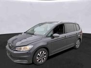 VW Touran, 3.9 TDI Active, Jahr 2022 - Verden (Aller)