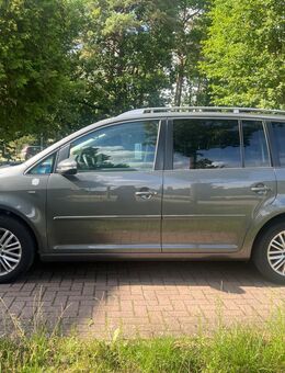 VW Touran zu verkaufen - Burgdorf Zentrum