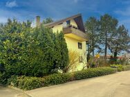 Sehr gemütliche 3,5-Zi.-DG-Wohnung mit Kamin, Dachterrasse, Balkon und Garage - Tamm