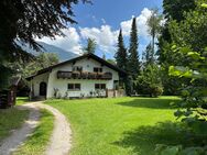 Einfamilienhaus im traditionellen Landhausstil mit viel Grün in Ortsmitte - Garmisch-Partenkirchen