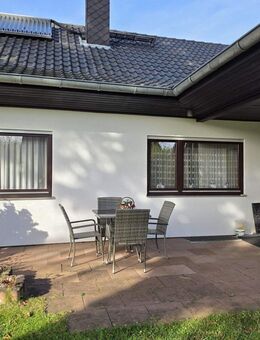 vermietetes Zweifamilienhaus mit Garage in Hangelar - Sankt Augustin