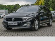 VW Passat Variant, 2.0 TSI Elegance, Jahr 2020 - Duisburg