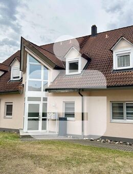 Hier können Sie sofort einziehen...Sonnige 3-Zi.-DG-Maisonette-Wohnung - Höchstadt (Aisch)