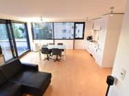 Penthouse 2,5-Raum-Wohnung - möbiliert mit offener Küche, Aufzug, Keller, großer Sonnenterrasse - Berlin