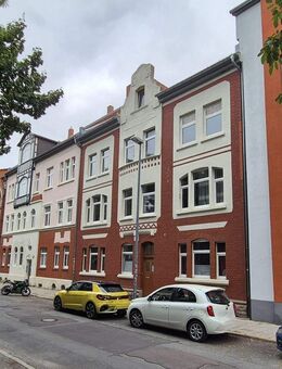 BESICHTIGUNGSSTOPP - Helle Dreiraumwohnung im zweiten Obergeschoss - Erfurt