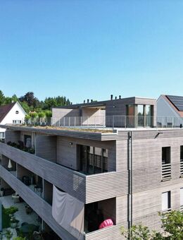 Penthousewohnung mit Dachterrasse und Blick ins Grüne + TG-Platz und Außenstellplatz - Wolfegg