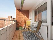 Großzügige, helle 2 Zi. ETW mit gr. Balkon, TG und FS in Endetage. - Lüneburg
