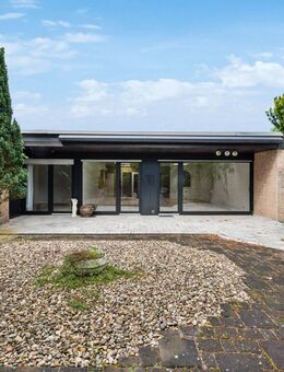 Lichtdurchfluteter Bungalow mit Garten und Terrasse in ruhiger Lage von Meerbusch-Osterath - Meerbusch