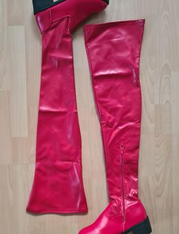 Overknee Stiefel flacher Absatz / Farbe rot / Größe 41 / NEU - Marl (Nordrhein-Westfalen)