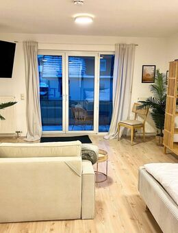 ?? ??Utilities included, FURNISHED, balcony, double bed, sofa bed, Netflix, kitchen & parking space - Friedrichsdorf