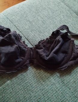 BH mit Bügeln und Spitze von Hunkemöller, 80 B - Nürnberg Zentrum