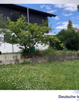 Großzügiges 2-Familienhaus mit 2 Garagen in Großbottwar-Winzerhausen (Reserviert) - Großbottwar