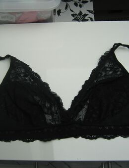 Schwarzer Damen-Spitzen BH 80D ZU VERSCHENKEN - Moosinning