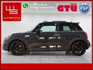 Mini Cooper _S_***_John_Cooper_Works_Aerodynamik_*** - Berlin