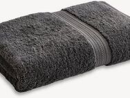 Christy Duschtücher RENAISSANCE, Walkfrottier (2-St), Premium-Duschtücher in Luxusqualität, 675g/m², 76x142cm, 2er Set