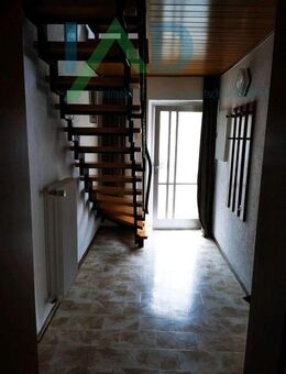 Geräumiges, ruhig gelegenes Haus direkt an den Stadtmauern von Königheim mit zwei Scheunen - Königheim