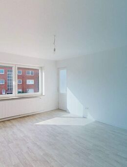 RENOVIERT: Moderne und helle 2-Zimmer-Wohnung mit sonnigem Balkon - Diepholz