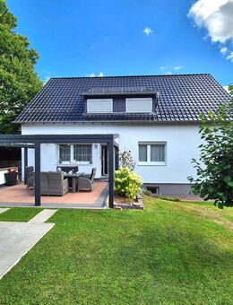 Modernisiertes Zweifamilienfertighaus in Kirchditmold - Kassel