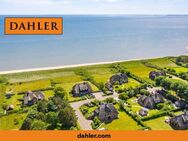 Ferienwohnung in einem Reetdachhaus auf einem attraktiven Dünengrundstück in 1.Reihe zur Nordsee - Nieblum