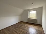 Geräumige 4-Zimmer-Wohnung mit Dusche und Singleküche in Wilhelmshaven City zu sofort! - Wilhelmshaven
