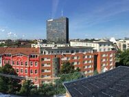 Dachgeschoss mit Privatfahrstuhl, EBK, Sauna und Pool mit Blick über Berlin in Bestlage - Berlin