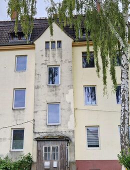 6-Familienhaus als entwicklungsfähige Kapitalanlage auf großem Grundstück! - Völpke