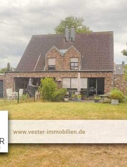 Zwei Doppelhaushälften in Düsseldorf-Stockum - Wohnen & Kapitalanlage clever kombiniert - Düsseldorf