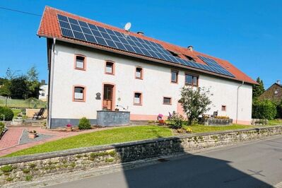 Gepflegtes Bauernhaus in Mitten der Eifel