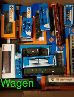 19 Loks - 35 Waggons - Märklin - Roco - Fleischmann (+Eisenbahnlampe, altes Blech-Schild) - 56 teiliges Angebot! - Erlangen