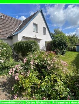 Leben und Wohnen mit unverbaubarem Blick ins Grüne-EFH in Ralswiek auf Rügen - Ralswiek