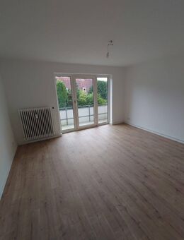 Zum 01.12.2025 Wohnglück mit Balkon - Kiel