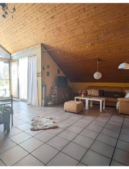 GEMÜTLICHE DACHGESCHOSS WOHNUNG MIT GARAGE IN WESEL - Wesel