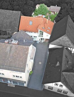 Ein Grund für 2 Wohn- & Geschäftshäuser: Starke Renditemöglichkeiten! - Schöllkrippen