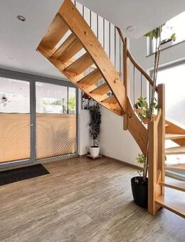 Wohnhaus mit Hallen/Werkstatt/Lagerraum - Bonndorf (Schwarzwald)