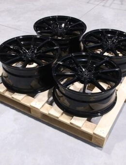 Set-CVR#14 – Japan Racing CVR4 Felgenset - Neuhaus (Inn)