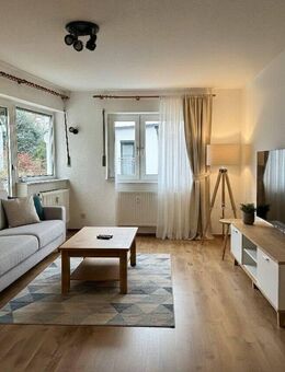 Charmante 2-Zimmer-Wohnung mit Balkon in Hanau-Steinheim - Hanau (Brüder-Grimm-Stadt)