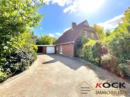 Liebevoll gepflegte Immobilie in der Parklandschaft Ammerland mit Garage und Carport zu verkaufen - Apen