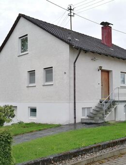Wohnhaus mit Garage - Langenenslingen
