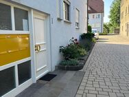 Charmante Dachgeschosswohnung in Niederstetten | Balkon | Möbliert - Niederstetten