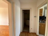N-Gibitzenhof ~ 2-Zi-Whg mit EBK und kleinem Balkon ~ Holzboden ~ ca. 55 m² ~ Sofortbezug möglich - Nürnberg