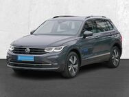 VW Tiguan, 1.4 eHybrid Life Dig, Jahr 2022 - Lehrte