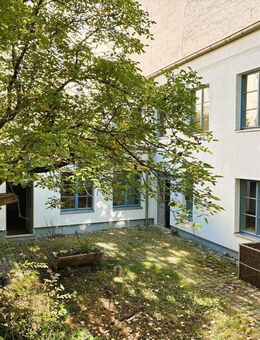 Traumort: Villa Kunterbunt für Freigeister & Lebensentwürfe - ein Walnußbaum guckt dir ins Fenster! - Berlin