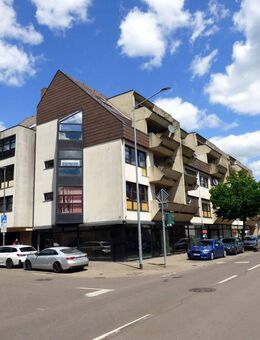 Schicke 2-ZKB-Wohnung mit Balkon und TG-Stellplatz - Homburg