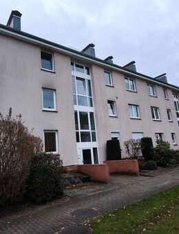 Vermietete und sehr gepflegte 3-Zimmer-Wohnung mit Balkon in Ortsrandlage von Uetersen - Uetersen