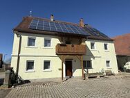 Fränkischer Bauernhof (U-Hof) mit Nebengebäuden - Ansbach