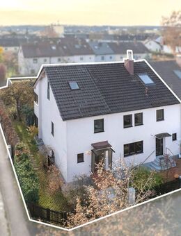 Raumwunder mit flexiblen Möglichkeiten: Haupthaus mit Einliegerwohnung - Fürstenfeldbruck