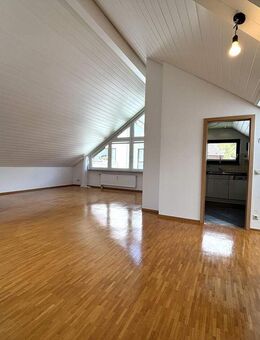 Besonderes Wohnfeeling zum besten Preis! - Stuttgart