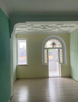Wunderschöne herrschaftliche 4 Raum Wohnung Zentrum Werdau ab 08.2025 zu vermieten - Werdau